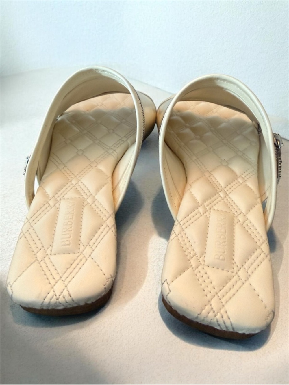 Burberry Cream Quilted Leather Zip-Trim Slide Mules - Picture 5 of 6